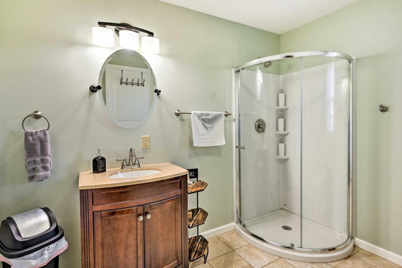 Villa Breathtaking Elkin Getaway With Vineyard Views! Exterior foto